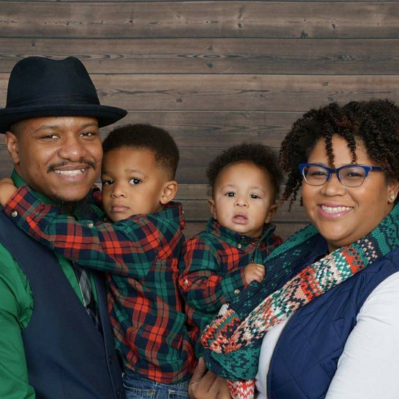 Meet your Posher, Miesha & Stan - Picture 3 of 7